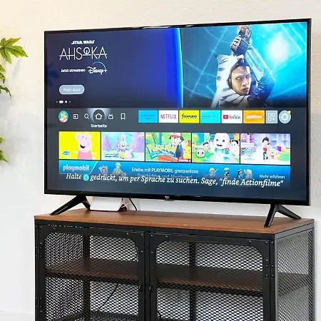 Altes Kino 2 - Modern, Ruhig 6 Gaeste 110 M2 Wlan 아파트 *